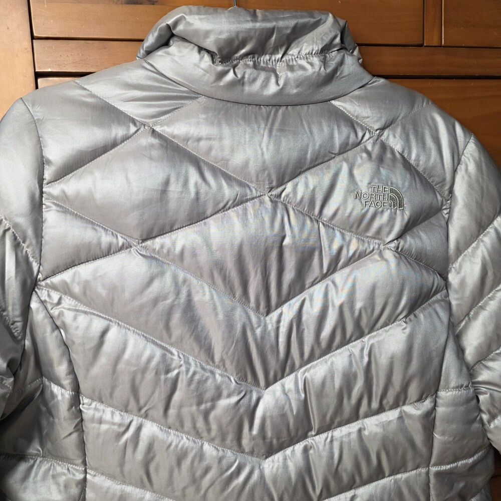 North Face 550 Down Quilted Puffer Jacket Size XL Silver Goose Down Warm Winter - Picture 7 of 10